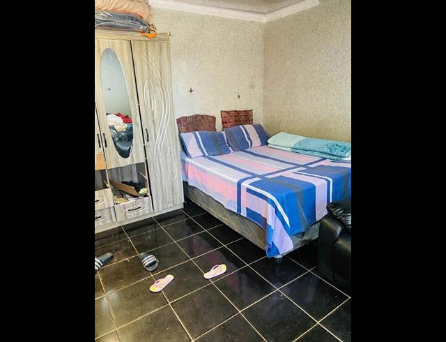 2 BEDROOM HOUSE FOR SALE IN BRAAMFISCHERVILLE